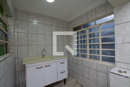 Cozinha de casa para alugar com 1 quarto, 35m² em Jardim Flor da Montanha, Guarulhos