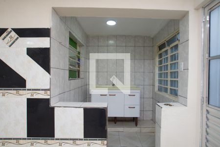 Cozinha de casa para alugar com 1 quarto, 35m² em Jardim Flor da Montanha, Guarulhos