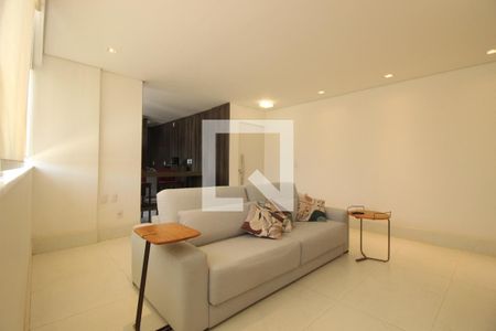 Sala  de apartamento à venda com 2 quartos, 70m² em Savassi, Belo Horizonte