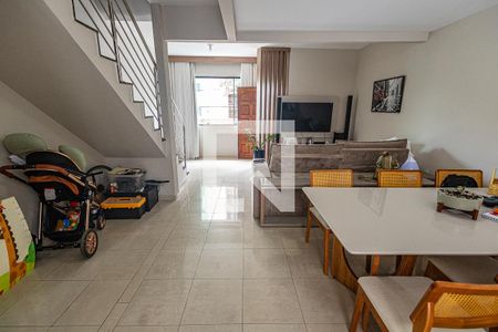 Sala de casa para alugar com 3 quartos, 180m² em Castelo, Belo Horizonte