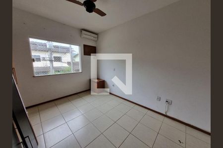 Casa à venda com 3 quartos, 120m² em Badu, Niterói