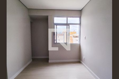 Quarto de apartamento à venda com 3 quartos, 118m² em Santa Efigênia, Belo Horizonte