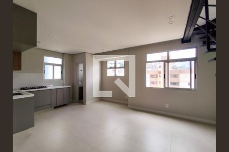 Sala de apartamento à venda com 3 quartos, 118m² em Santa Efigênia, Belo Horizonte