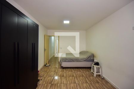 Quarto de casa para alugar com 2 quartos, 89m² em Parque Pinheiros, Taboão da Serra