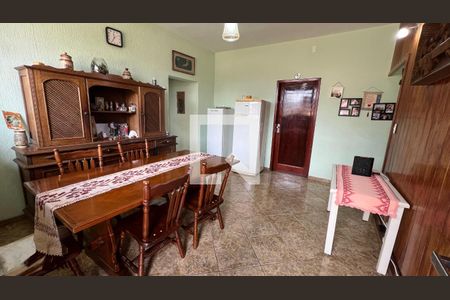 Sala 2 de casa à venda com 4 quartos, 232m² em Sagrada Família, Belo Horizonte