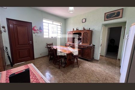 Sala 2 de casa à venda com 4 quartos, 232m² em Sagrada Família, Belo Horizonte