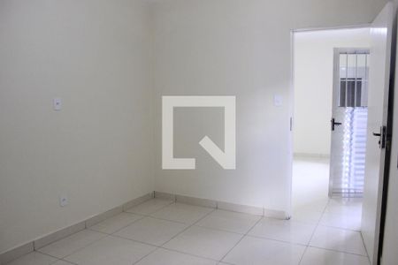 Quarto de casa para alugar com 1 quarto, 70m² em Jardim Dourado, Guarulhos