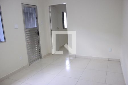 Sala de casa para alugar com 1 quarto, 70m² em Jardim Dourado, Guarulhos