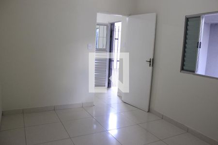 Quarto de casa para alugar com 1 quarto, 70m² em Jardim Dourado, Guarulhos