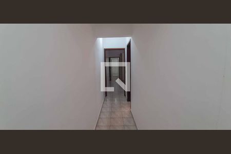 Corredor de casa para alugar com 2 quartos, 110m² em Santo Antônio, Osasco