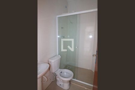 Banheiro de apartamento para alugar com 1 quarto, 35m² em Jardim Algarve, Alvorada