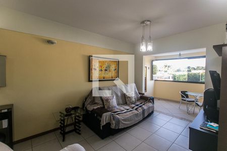 Sala de apartamento para alugar com 3 quartos, 78m² em Stiep, Salvador