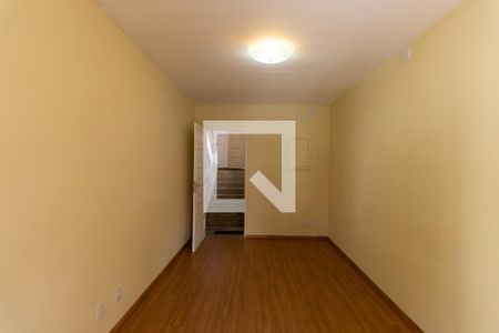 Sala de apartamento para alugar com 3 quartos, 70m² em Granja Viana, Cotia