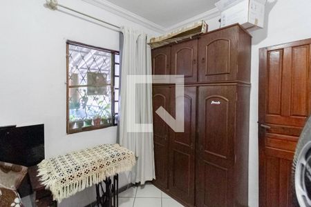 Quarto 1 de casa à venda com 4 quartos, 360m² em Novo Glória, Belo Horizonte