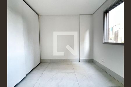 Quarto 2 de apartamento para alugar com 2 quartos, 75m² em Funcionários, Belo Horizonte