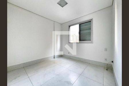 Quarto 1 de apartamento para alugar com 2 quartos, 75m² em Funcionários, Belo Horizonte