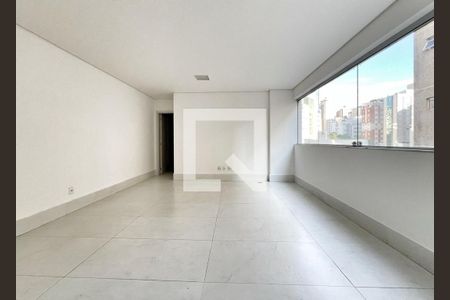 Sala de apartamento para alugar com 2 quartos, 75m² em Funcionários, Belo Horizonte