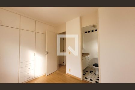 Suite de apartamento à venda com 3 quartos, 75m² em Jardim das Paineiras, Campinas