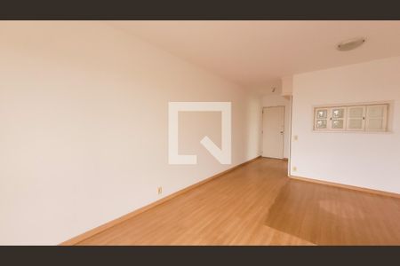 SALA de apartamento à venda com 3 quartos, 75m² em Jardim das Paineiras, Campinas