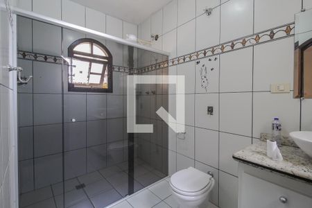 Banheiro de casa para alugar com 3 quartos, 98m² em Vila Assis Brasil, Mauá