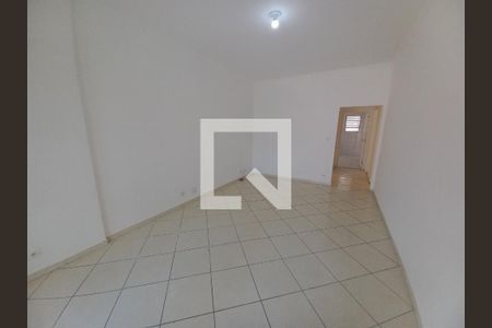 Sala de casa para alugar com 3 quartos, 350m² em Vila Valenca, São Vicente