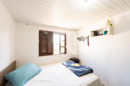 Quarto de casa à venda com 4 quartos, 130m² em Guajuviras, Canoas