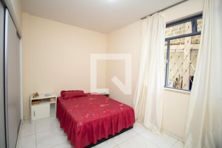 Quarto 1 de apartamento para alugar com 2 quartos, 87m² em Cruzeiro, Belo Horizonte