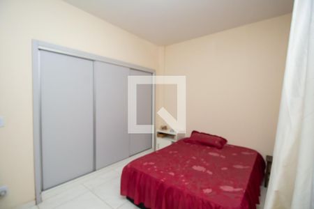 Quarto 1 de apartamento para alugar com 2 quartos, 87m² em Cruzeiro, Belo Horizonte