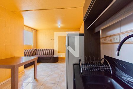 Sala/Cozinha de apartamento à venda com 2 quartos, 60m² em Olaria, Canoas