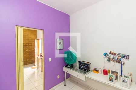 Quarto de casa à venda com 2 quartos, 48m² em Madureira, Rio de Janeiro