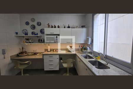 Cozinha de apartamento para alugar com 3 quartos, 104m² em Santa Efigênia, Belo Horizonte