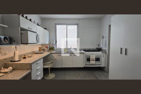 Cozinha de apartamento para alugar com 3 quartos, 104m² em Santa Efigênia, Belo Horizonte