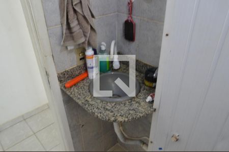 Banheiro de apartamento para alugar com 1 quarto, 50m² em Jacarepaguá, Rio de Janeiro