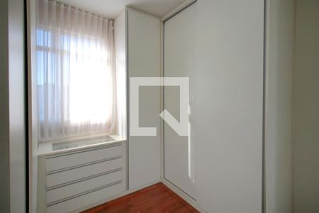 Closet da suíte de apartamento à venda com 3 quartos, 140m² em Santa Lúcia, Belo Horizonte