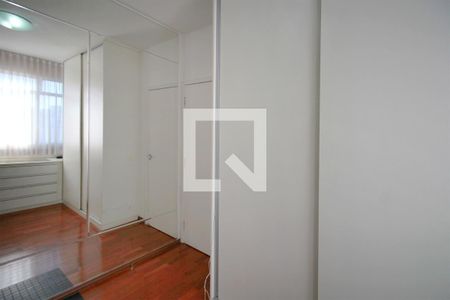 Closet da suíte de apartamento à venda com 3 quartos, 140m² em Santa Lúcia, Belo Horizonte