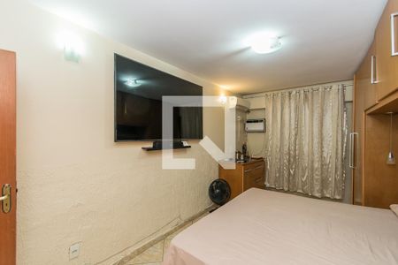 Quarto 1 de apartamento à venda com 3 quartos, 180m² em Irajá, Rio de Janeiro