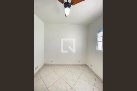 Quarto de casa à venda com 3 quartos, 130m² em Alvorada, Contagem