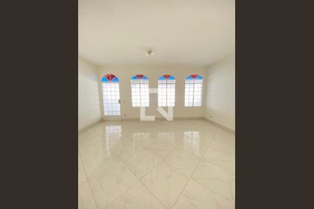 Sala de casa à venda com 3 quartos, 130m² em Alvorada, Contagem