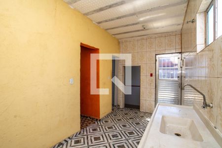 Sala/Cozinha de kitnet/studio para alugar com 1 quarto, 35m² em Jardim Presidente Dutra, Guarulhos