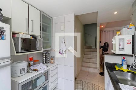 Cozinha de casa de condomínio à venda com 3 quartos, 130m² em Castelo, Belo Horizonte