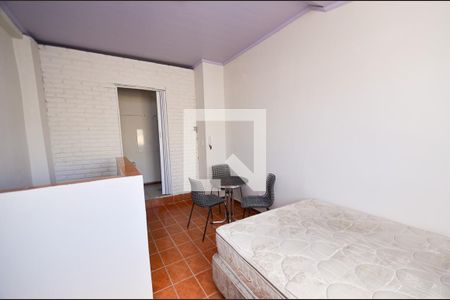 Quarto de kitnet/studio para alugar com 1 quarto, 30m² em Nova Floresta, Belo Horizonte