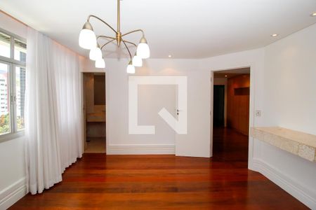 Sala de apartamento para alugar com 4 quartos, 265m² em Sion, Belo Horizonte