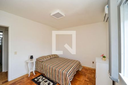 Quarto 2 de apartamento para alugar com 2 quartos, 70m² em Cristo Redentor, Porto Alegre