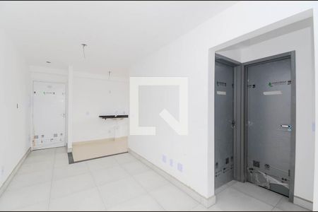 Sala de apartamento para alugar com 2 quartos, 47m² em Jardim Aida, Guarulhos