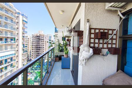 varanda de apartamento para alugar com 2 quartos, 70m² em Jacarepaguá, Rio de Janeiro