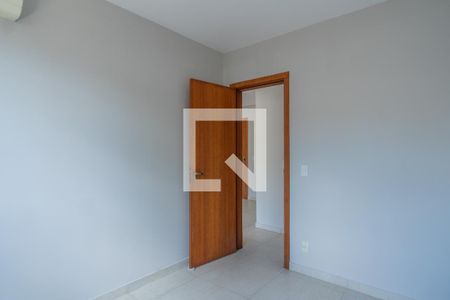 Quarto 1 de apartamento à venda com 2 quartos, 89m² em Medianeira, Porto Alegre