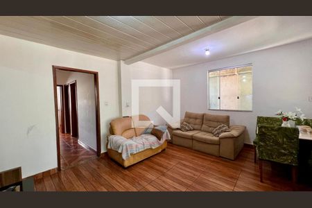 Sala de casa para alugar com 6 quartos, 241m² em Conjunto Helena Antipoff, Belo Horizonte