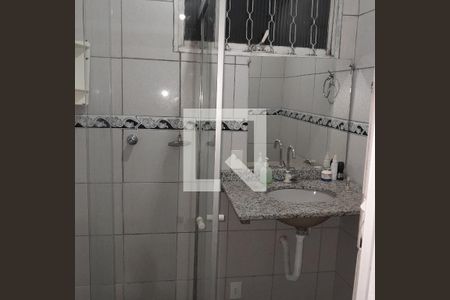 Banheiro de casa à venda com 4 quartos, 140m² em Primeiro de Maio, Belo Horizonte