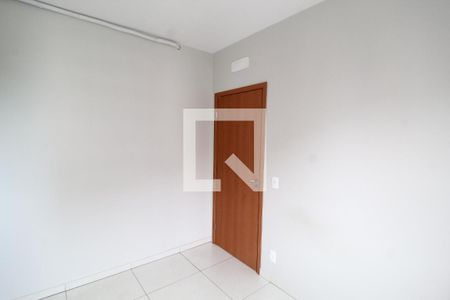 Quarto 1 de apartamento para alugar com 2 quartos, 58m² em Jardim Holanda, Uberlândia