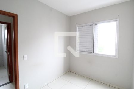 Quarto 1 de apartamento para alugar com 2 quartos, 58m² em Jardim Holanda, Uberlândia